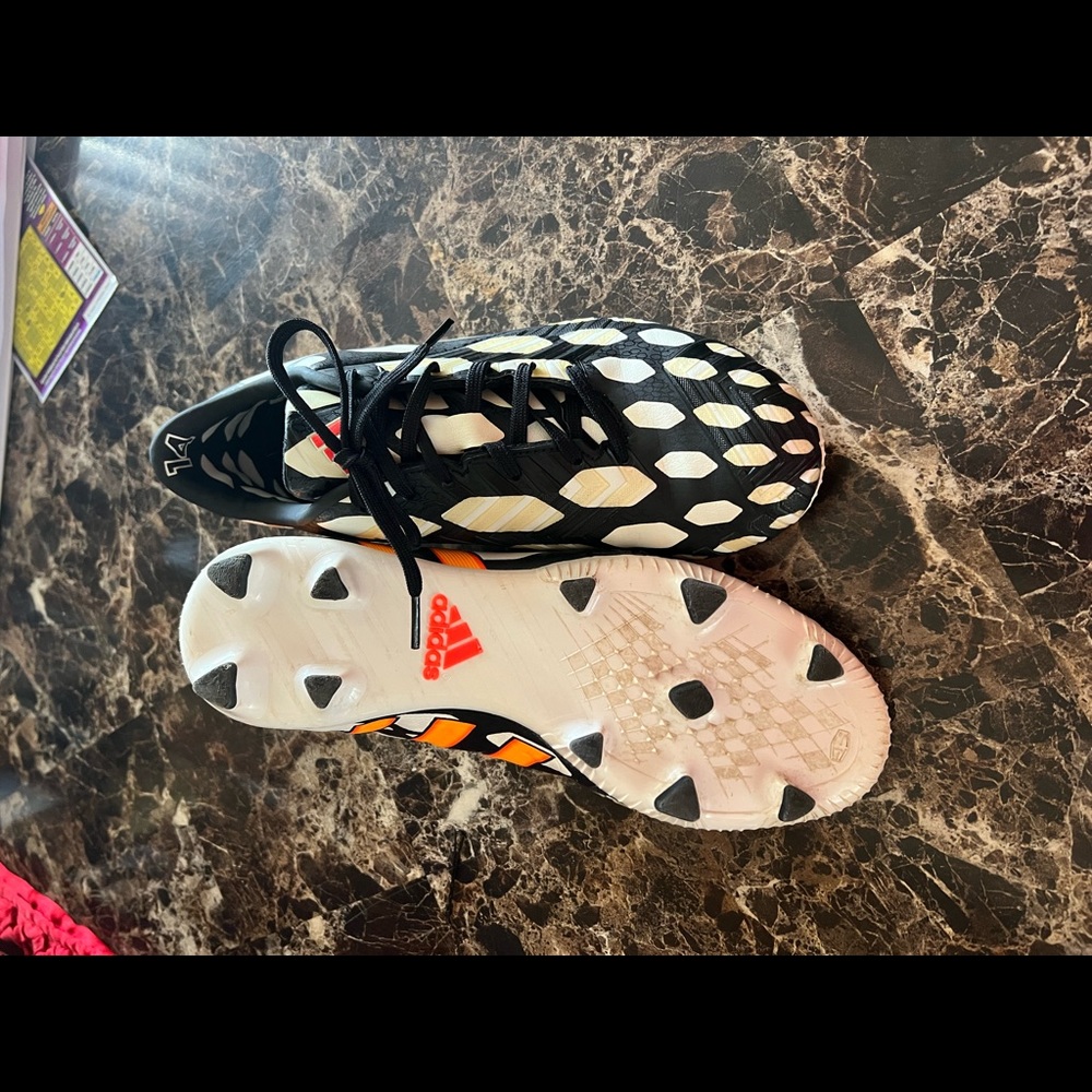 Mens 2014 Adidas predator cleats